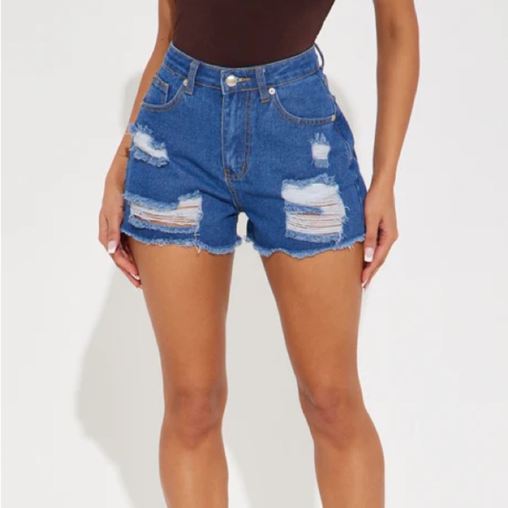 Sedona High Rise Ripped Cut-Off Denim Shorts NEW 🏷️